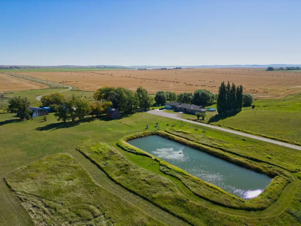 42082 Range Road 274 Hill Spring AB T0K 1E0