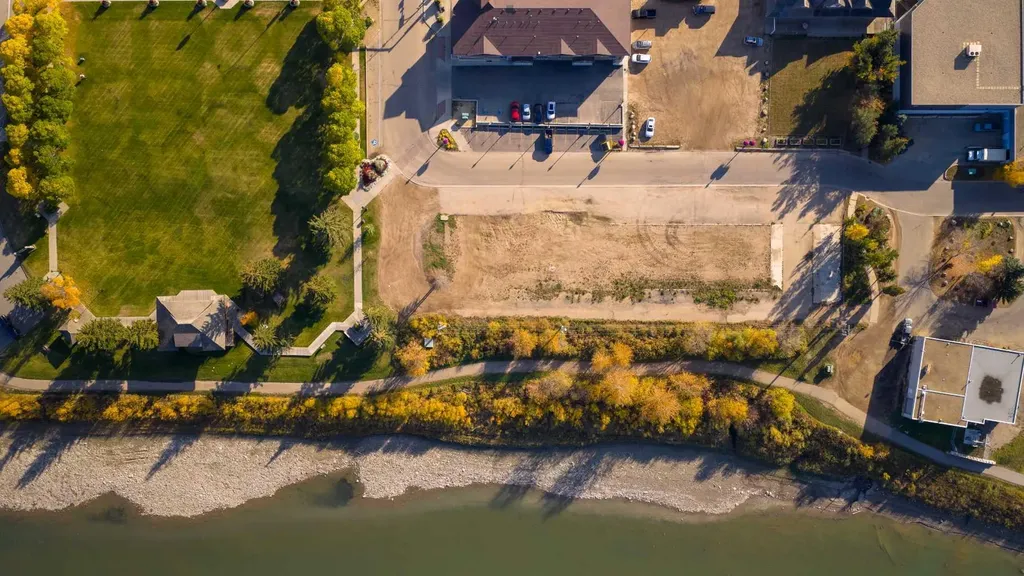 5001 51 Avenue Athabasca AB T9S 1E8