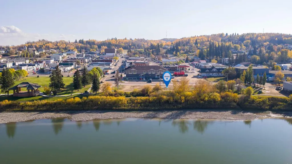 5001 51 Avenue Athabasca AB T9S 1E8