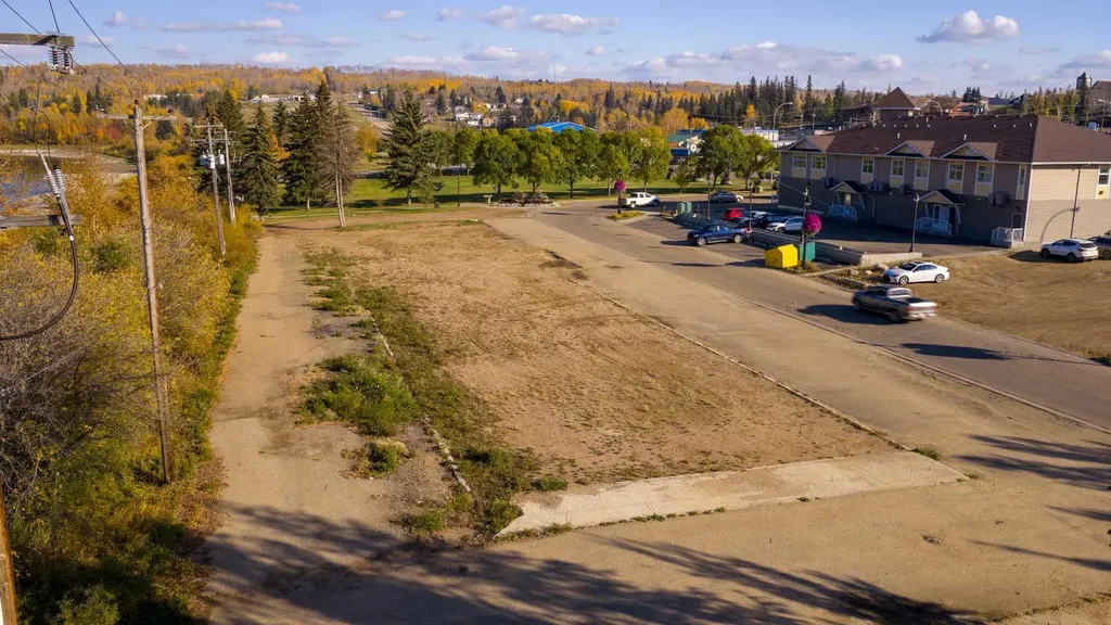 5001 51 Avenue Athabasca AB T9S 1E8