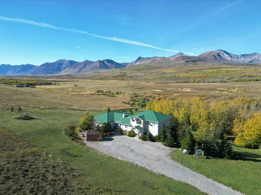 29407 Township Road 3-0 Twin Butte AB T0K1W0