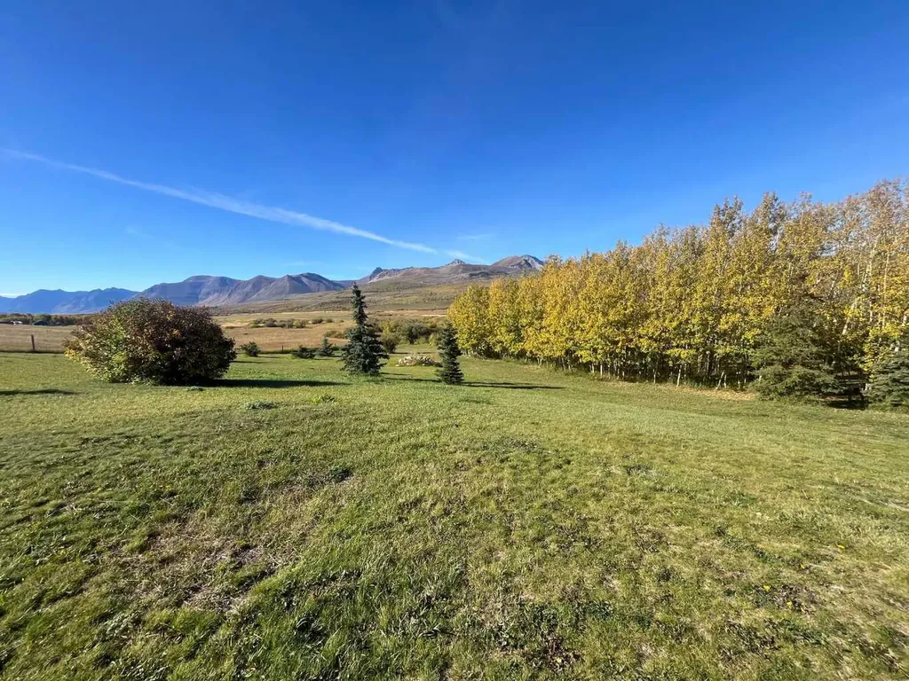 29407 Township Road 3-0 Twin Butte AB T0K1W0