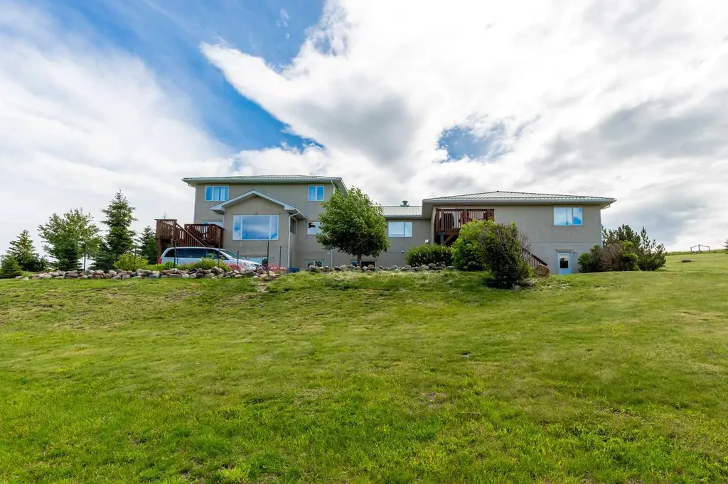 29407 Township Road 3-0 Twin Butte AB T0K1W0
