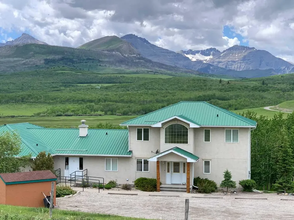 29407 Township Road 3-0 Twin Butte AB T0K1W0