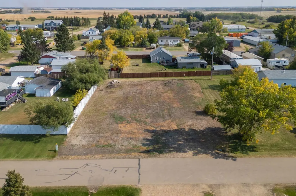 1013 Robert Street Ohaton AB T0B 3P0