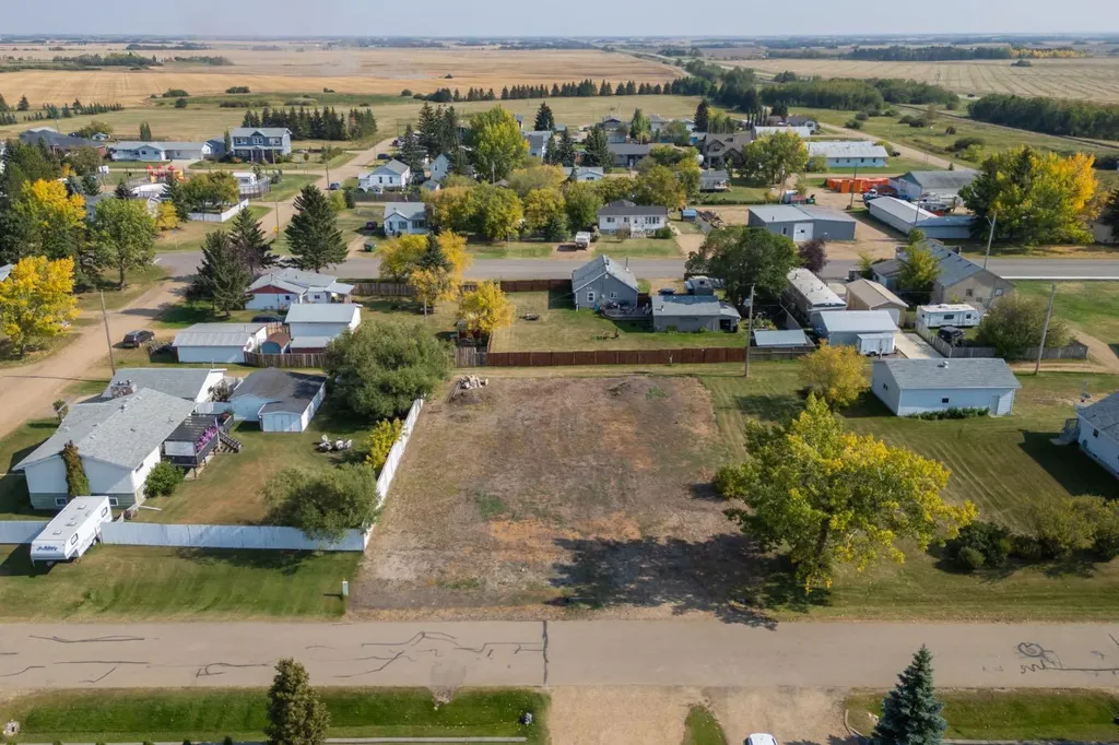 1013 Robert Street Ohaton AB T0B 3P0