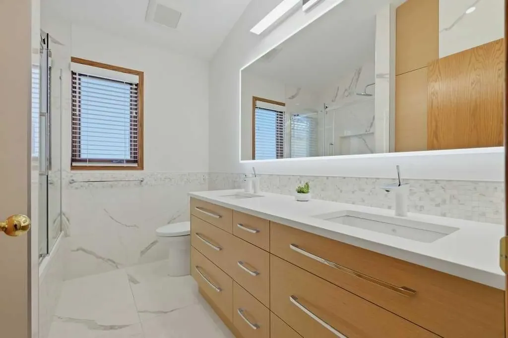 63 Varsity Ridge Terrace NW Calgary AB T3A 4Y2