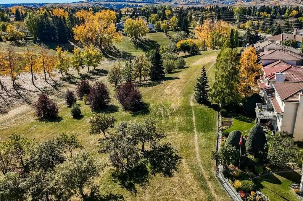 63 Varsity Ridge Terrace NW Calgary AB T3A 4Y2