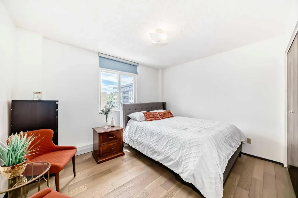 635 57 Avenue SW Calgary AB T2V 0H5