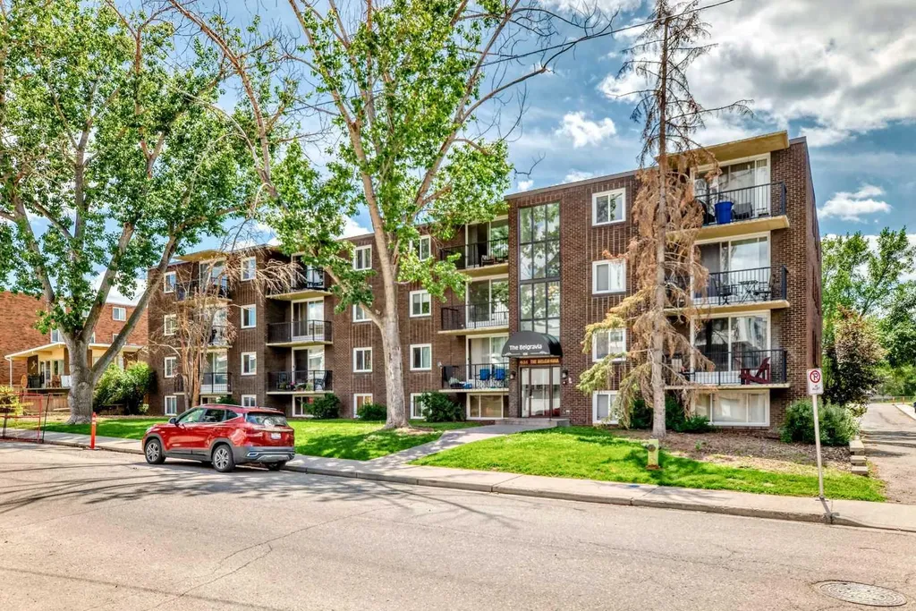 635 57 Avenue SW Calgary AB T2V 0H5