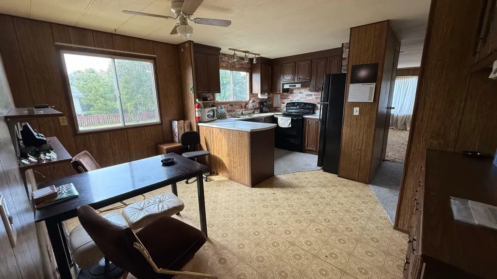 201 3 Avenue SE Youngstown AB T0J3P0