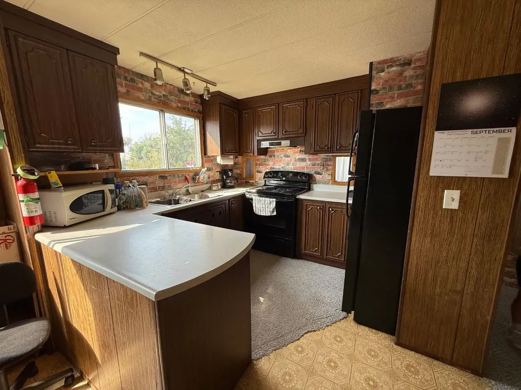 201 3 Avenue SE Youngstown AB T0J3P0