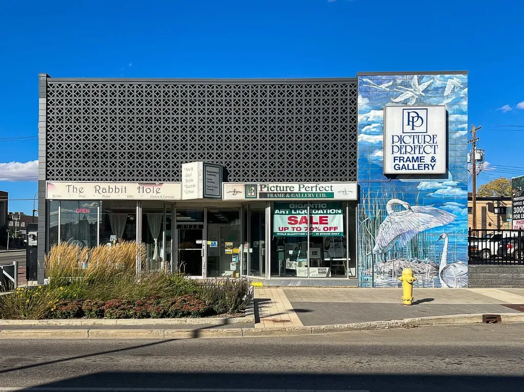 9934 100 Avenue Grande Prairie AB T8V 0T9