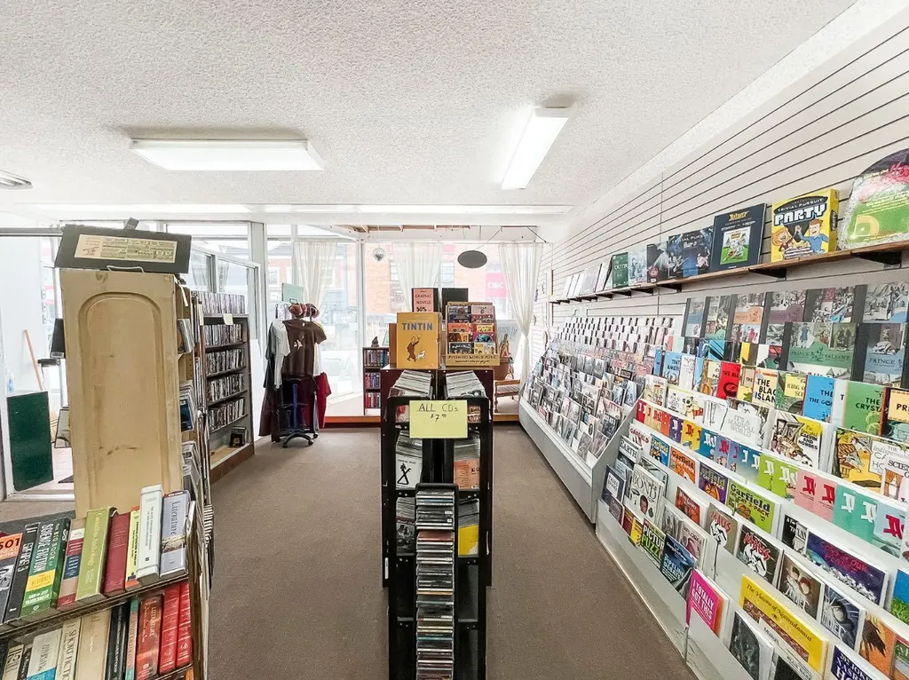 9934 100 Avenue Grande Prairie AB T8V 0T9