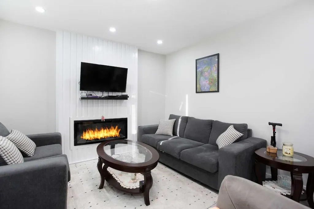 119 Maranda Close NE Calgary AB T2A 3E7