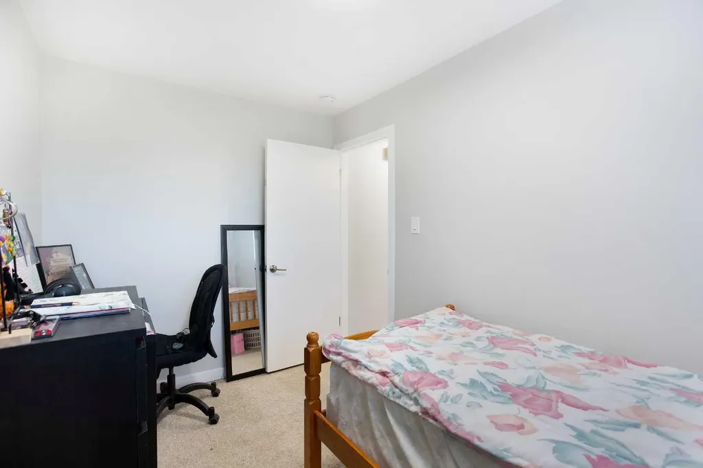 119 Maranda Close NE Calgary AB T2A 3E7