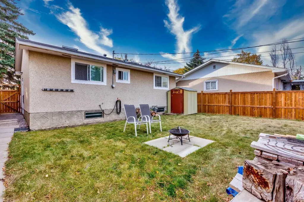 119 Maranda Close NE Calgary AB T2A 3E7