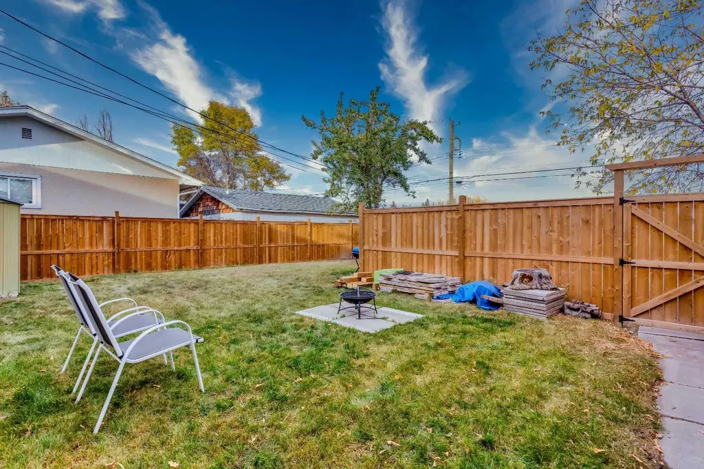 119 Maranda Close NE Calgary AB T2A 3E7