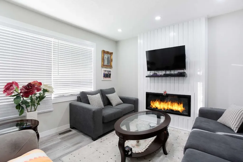 119 Maranda Close NE Calgary AB T2A 3E7