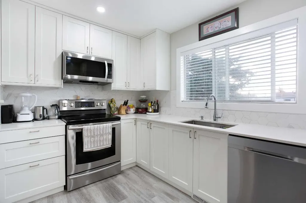 119 Maranda Close NE Calgary AB T2A 3E7