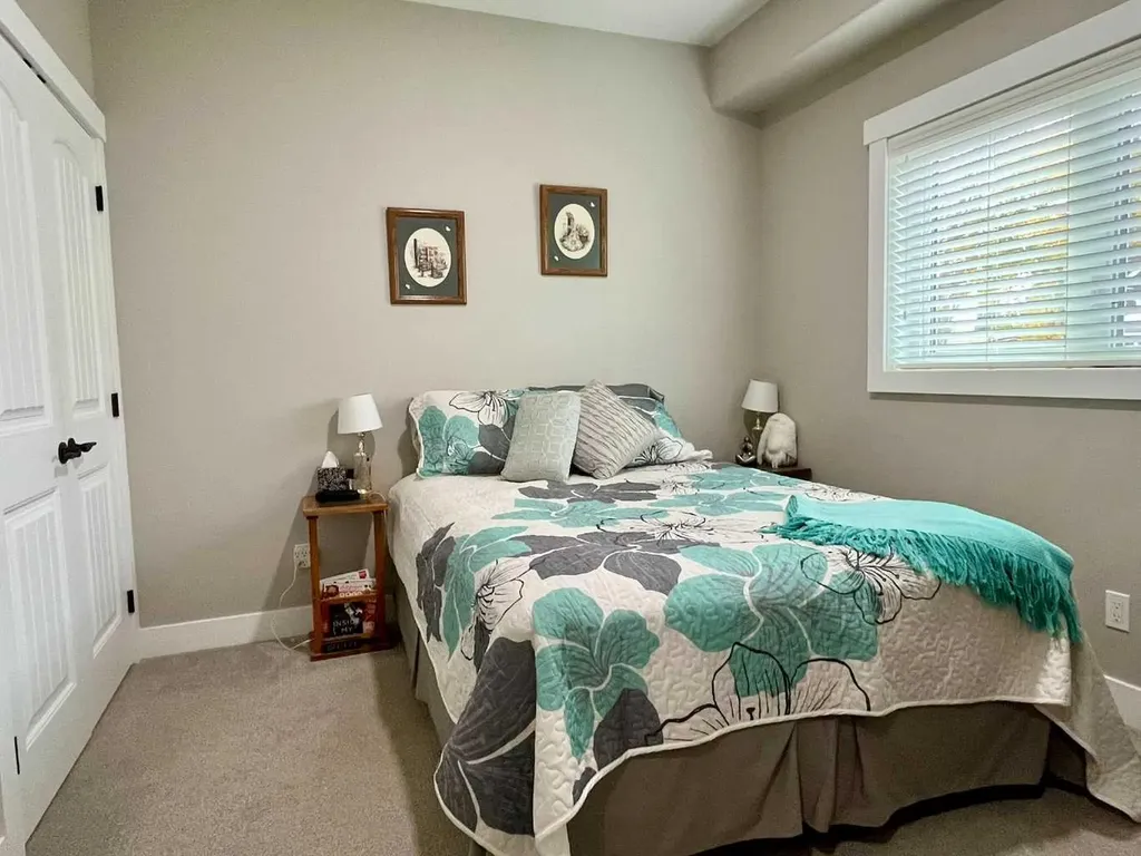 5132 54 Avenue Viking AB T0B 4N0