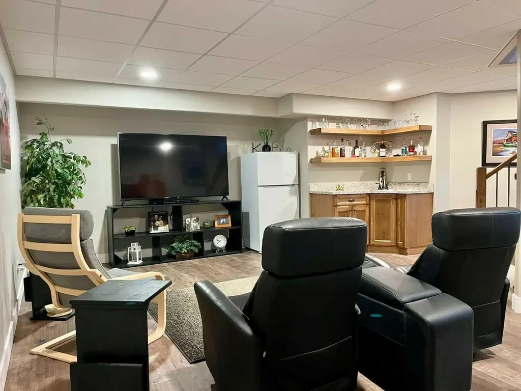 5132 54 Avenue Viking AB T0B 4N0