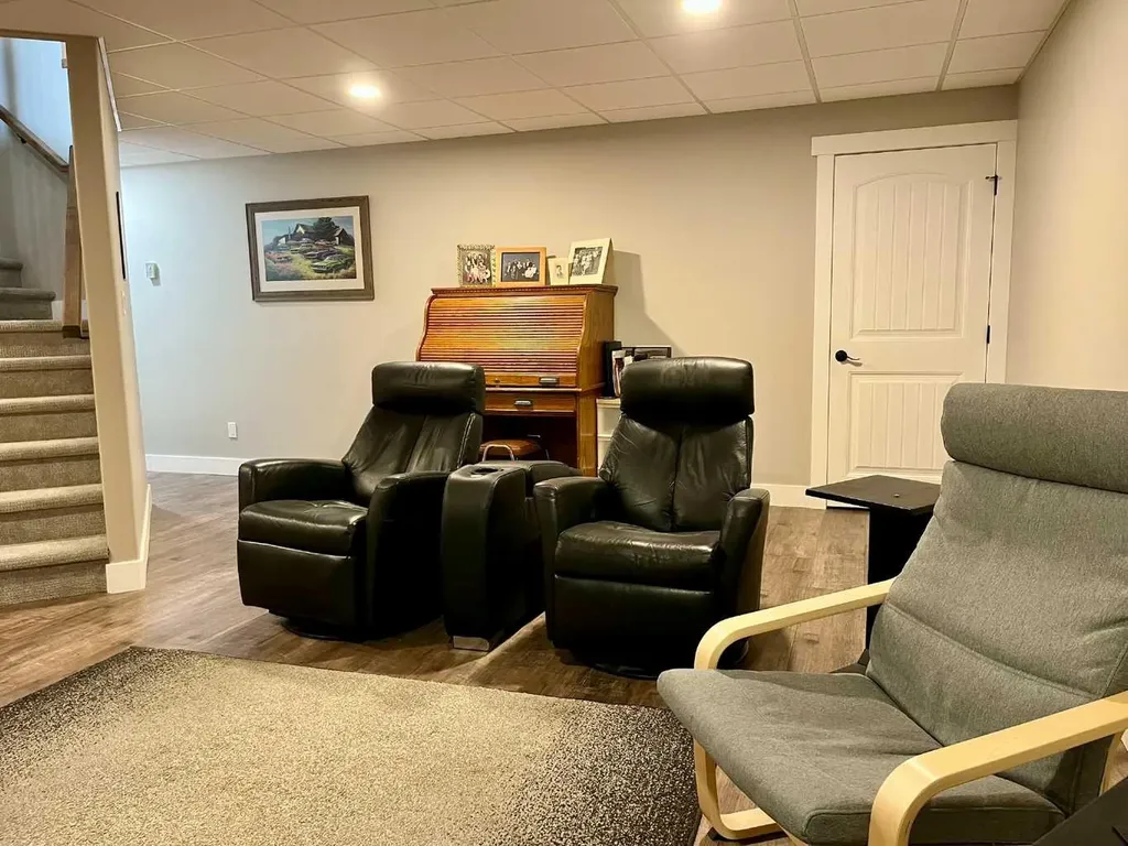 5132 54 Avenue Viking AB T0B 4N0