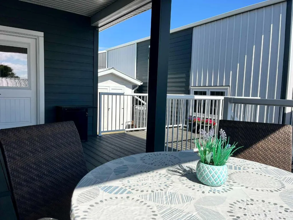 5132 54 Avenue Viking AB T0B 4N0