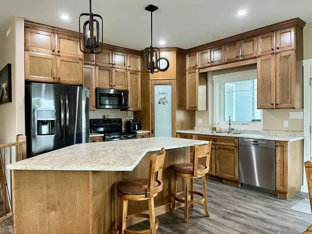 5132 54 Avenue Viking AB T0B 4N0