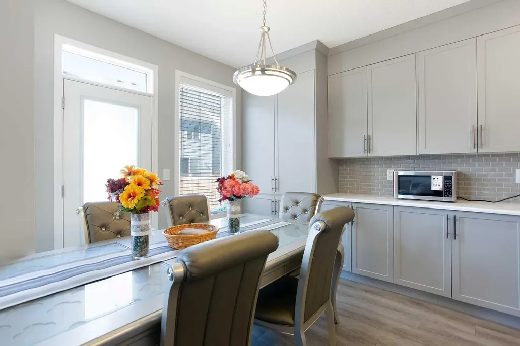 158 Osborne Common SW Airdrie AB T4B 5G7