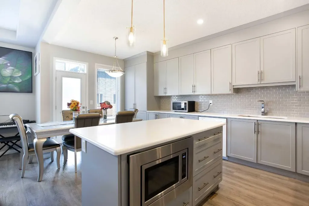 158 Osborne Common SW Airdrie AB T4B 5G7