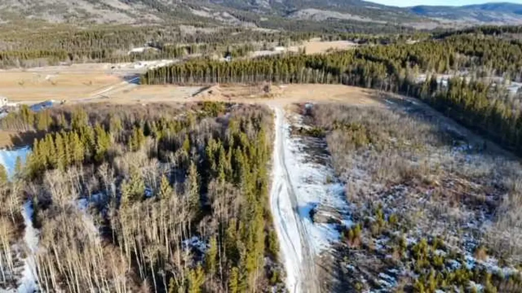 . Mountain Trail Grande Cache AB T0E 0Y0