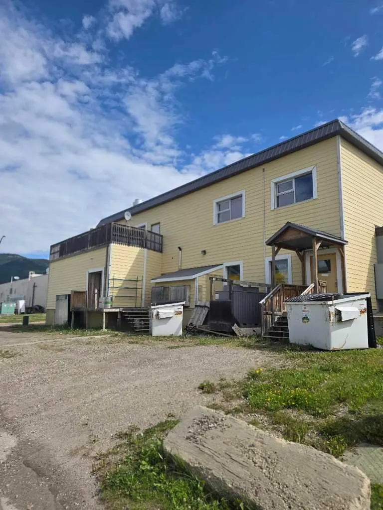 1800 Pine Plaza Grande Cache AB T0E 0Y0