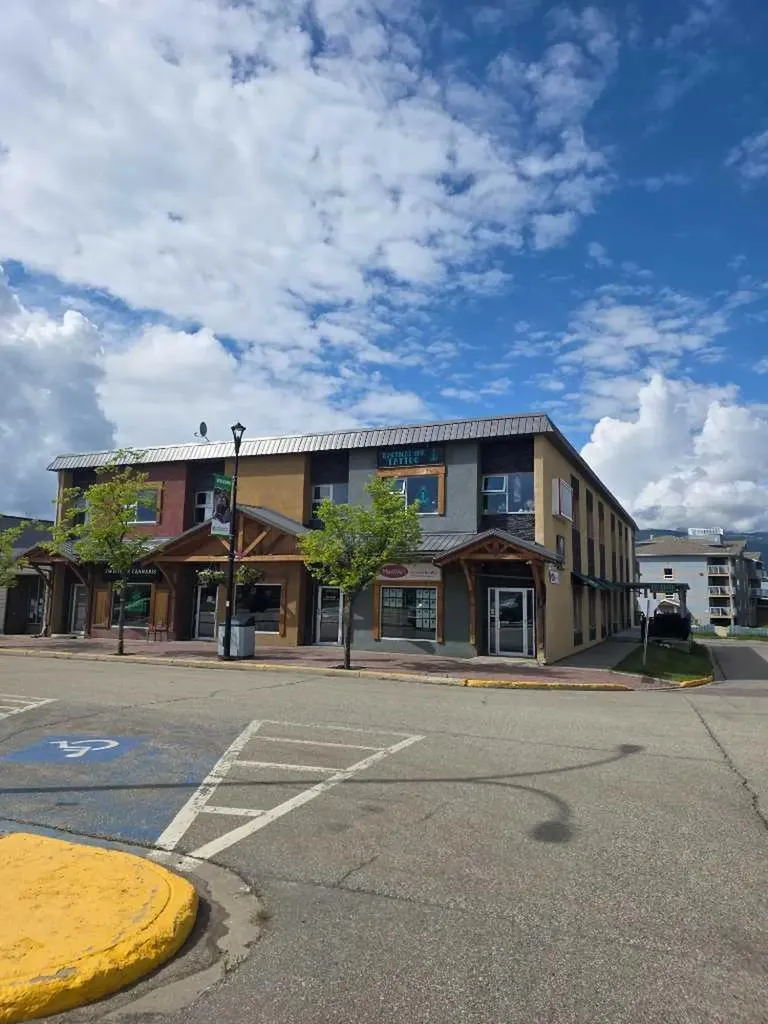 1800 Pine Plaza Grande Cache AB T0E 0Y0