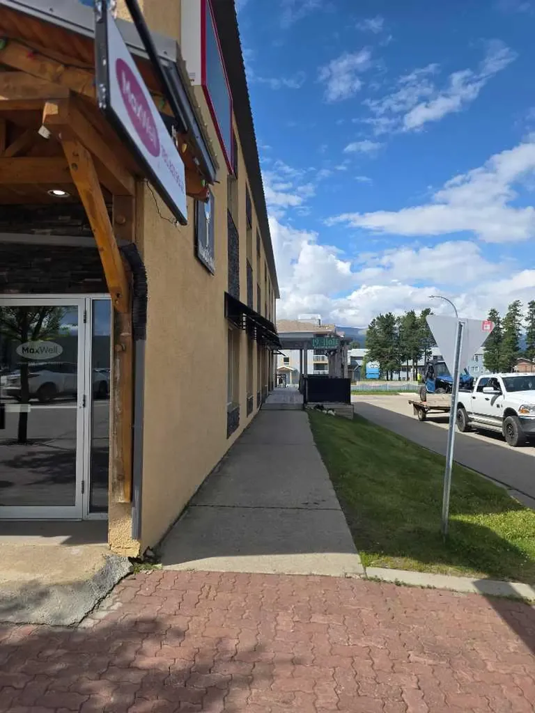 1800 Pine Plaza Grande Cache AB T0E 0Y0