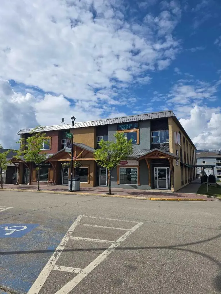 1800 Pine Plaza Grande Cache AB T0E 0Y0
