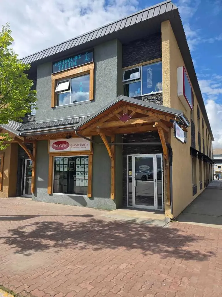 1800 Pine Plaza Grande Cache AB T0E 0Y0