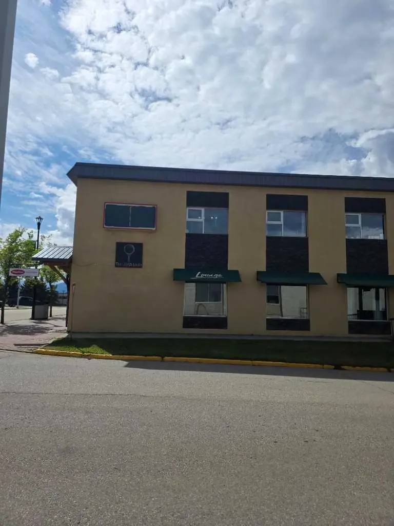 1800 Pine Plaza Grande Cache AB T0E 0Y0