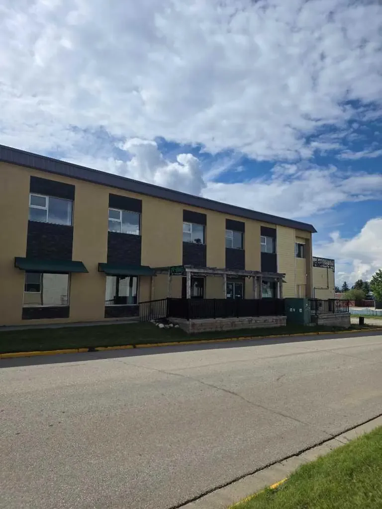 1800 Pine Plaza Grande Cache AB T0E 0Y0