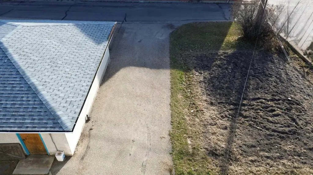 4815 52 Avenue Whitecourt AB T7S 1N2