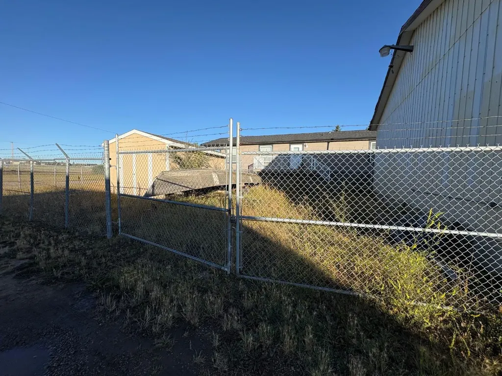 10017 100 Street Sexsmith AB T0H 3C0