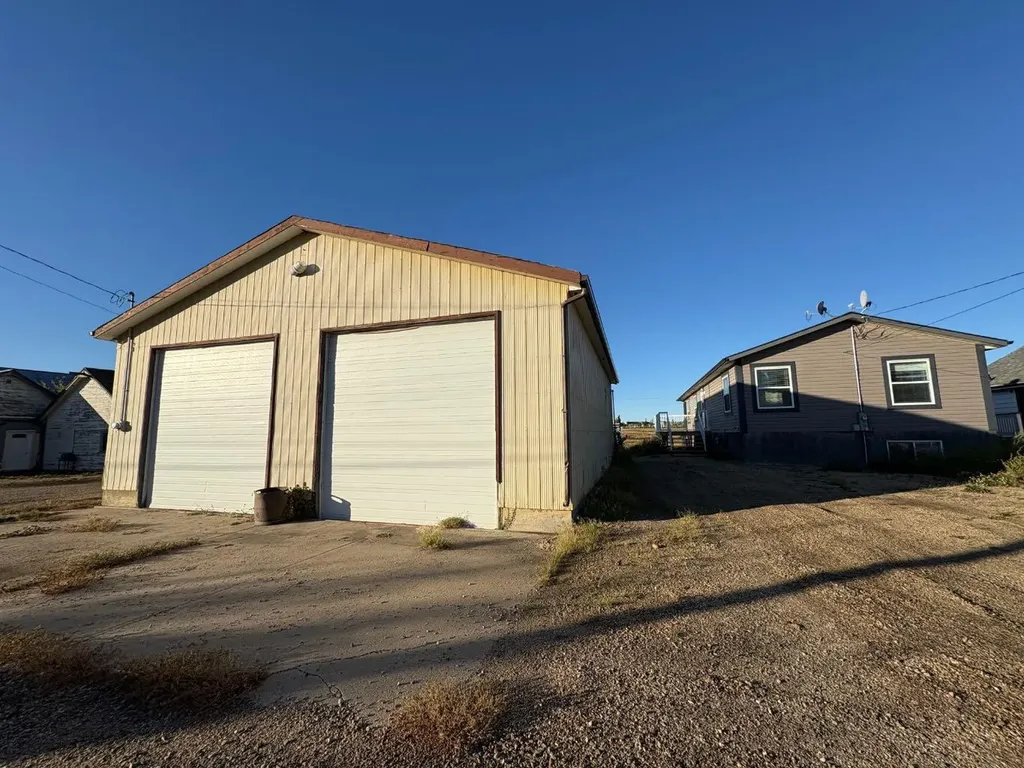 10017 100 Street Sexsmith AB T0H 3C0