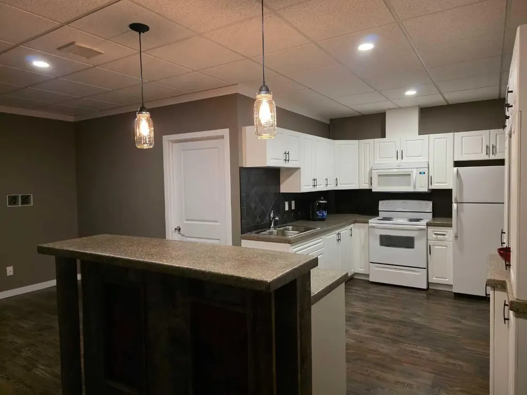 11485 97 Avenue Grande Prairie AB T8V5R8