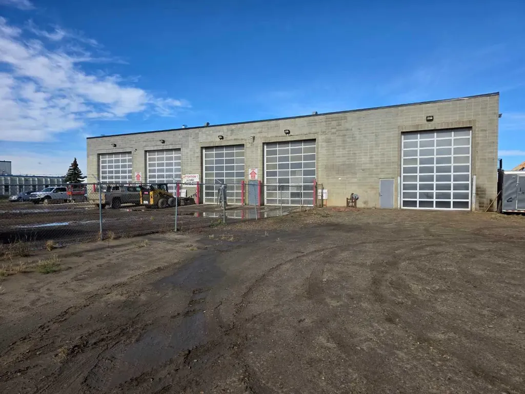 11485 97 Avenue Grande Prairie AB T8V5R8