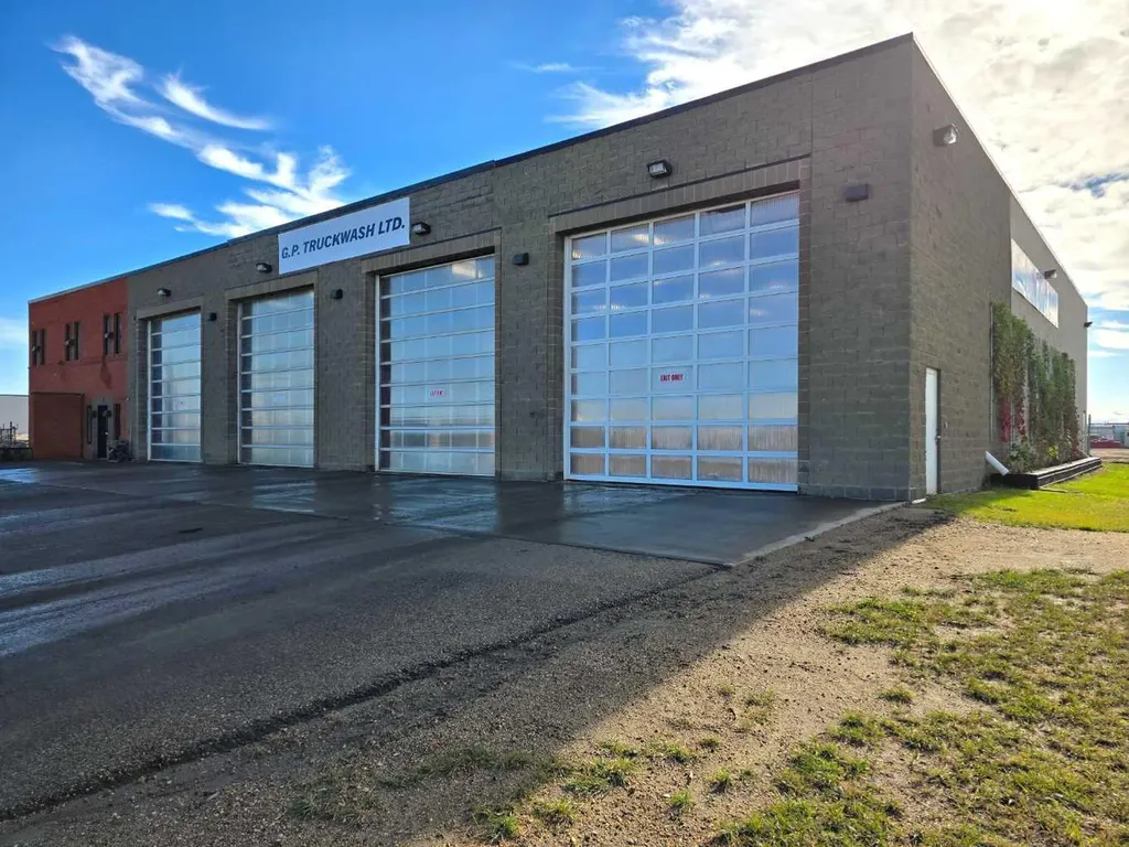 11485 97 Avenue Grande Prairie AB T8V5R8
