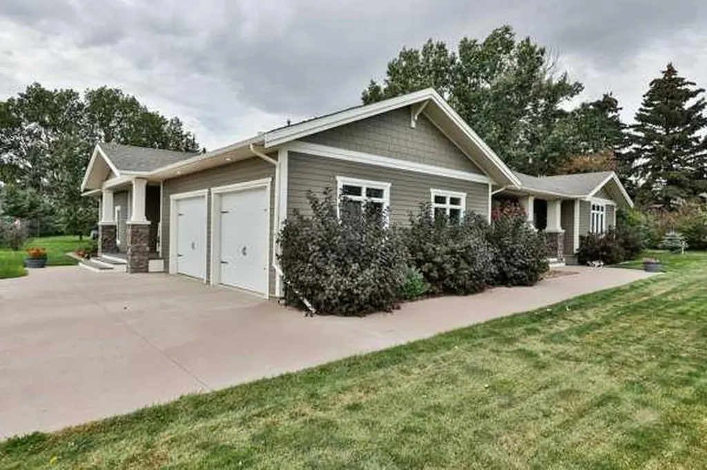 2 95048 Highway 845 Rural Lethbridge County AB T1M 1M5