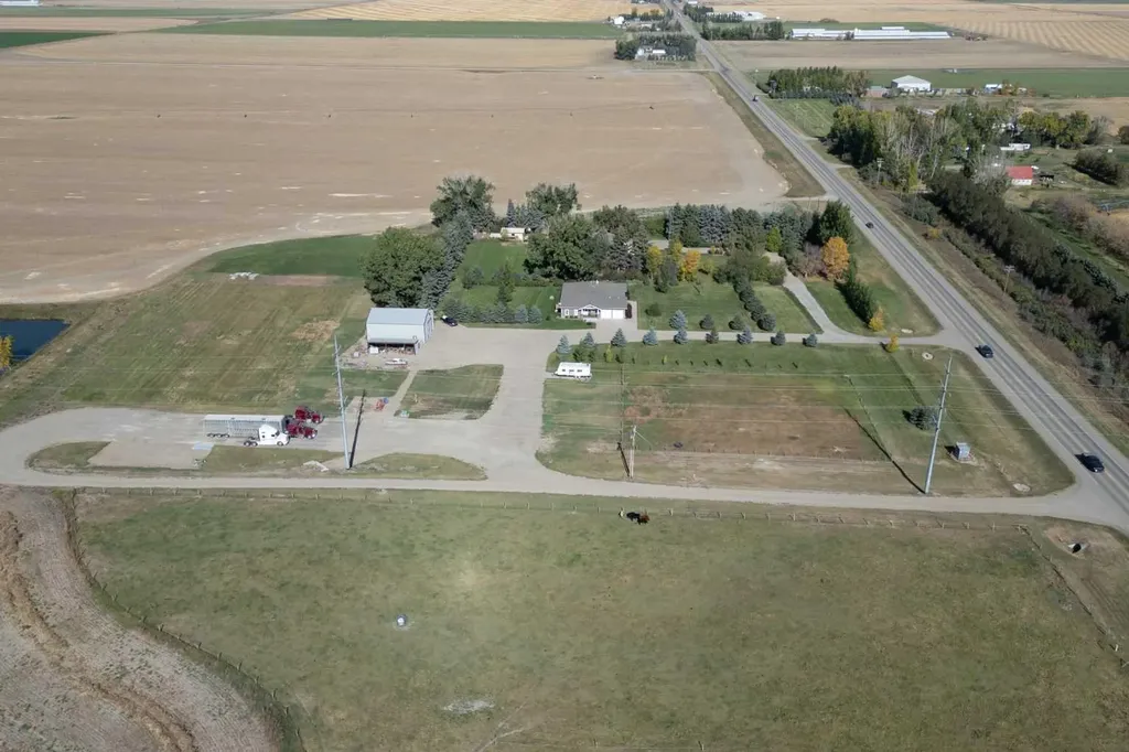 2 95048 Highway 845 Rural Lethbridge County AB T1M 1M5
