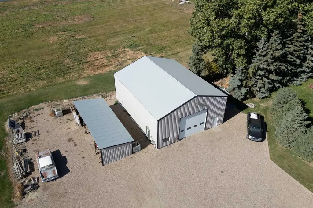 2 95048 Highway 845 Rural Lethbridge County AB T1M 1M5