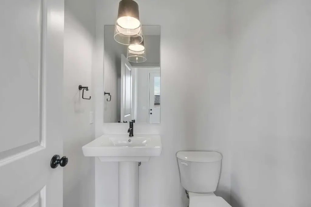 1497 Rangeview Drive SE Calgary AB T3S 0K5