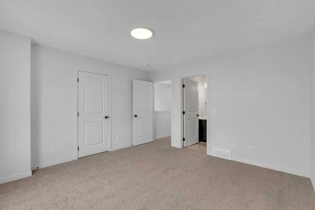 1497 Rangeview Drive SE Calgary AB T3S 0K5